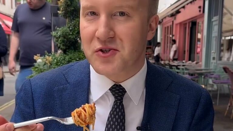 Etiquette Expert William Hanson Reveals How To Eat Spaghetti Big